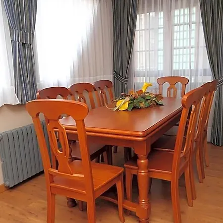 מלון Restaurante Casa Pipo 3*