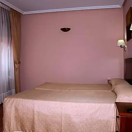 מלון Restaurante Casa Pipo