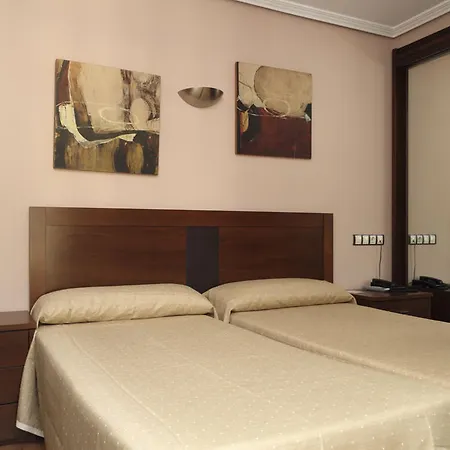 Otel Restaurante Casa Pipo 3*