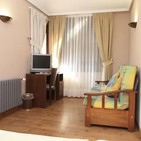 Otel Restaurante Casa Pipo Tuña