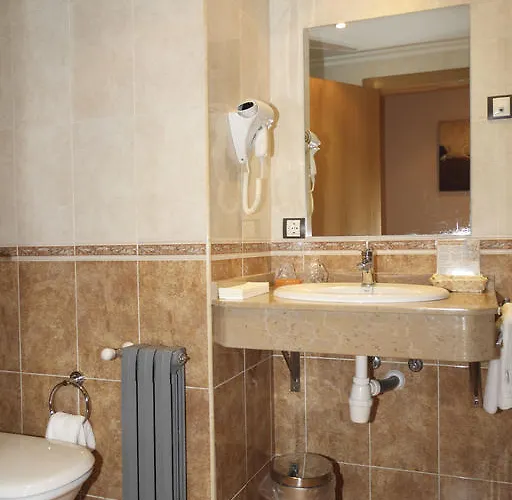 מלון Restaurante Casa Pipo 3*